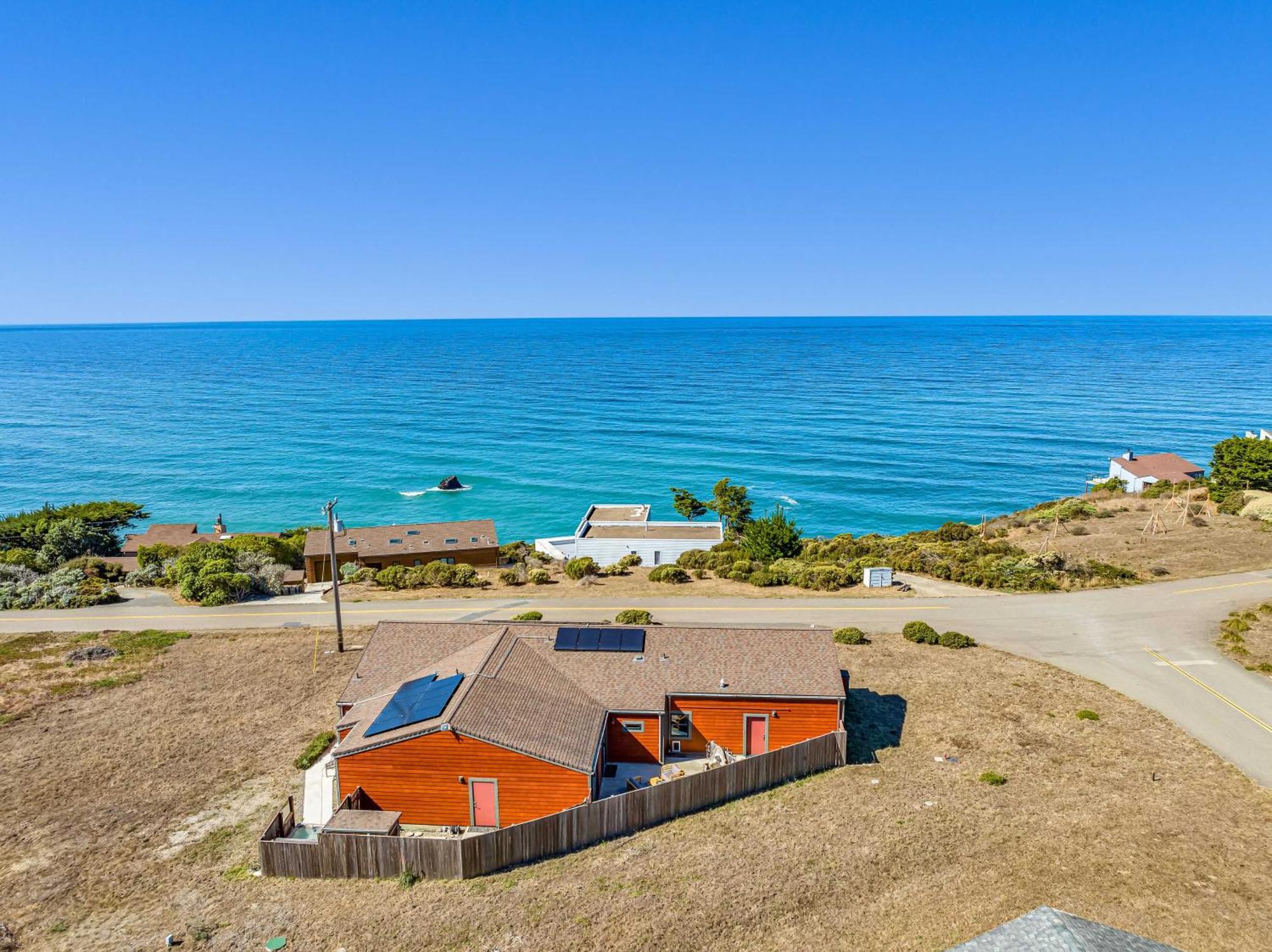 Dream Weaver House With Hot Tub And Ocean View! Villa Manchester Exterior foto